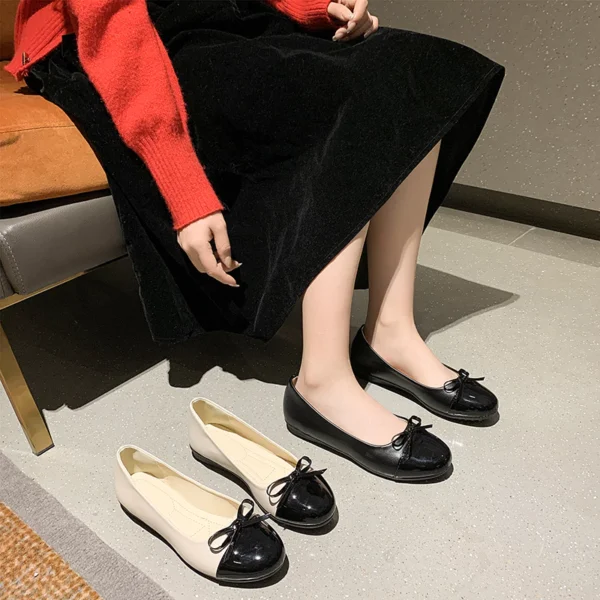Glossy Bow Ballet Flats