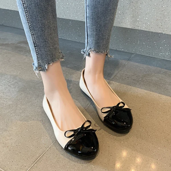 Glossy Bow Ballet Flats