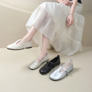 sg-11134201-7raut-mam5y3omjtjk3f Classic Mary Jane Ballet Flats