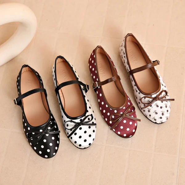 sg-11134201-81ztu-mmioqbky3pxec5 Polka Dot Mary Jane Ballet Flats