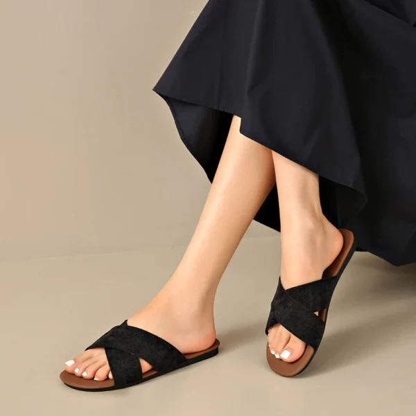 sg-11134201-8259u-ms3q4upze6m915 Cross Strap Slide Sandals