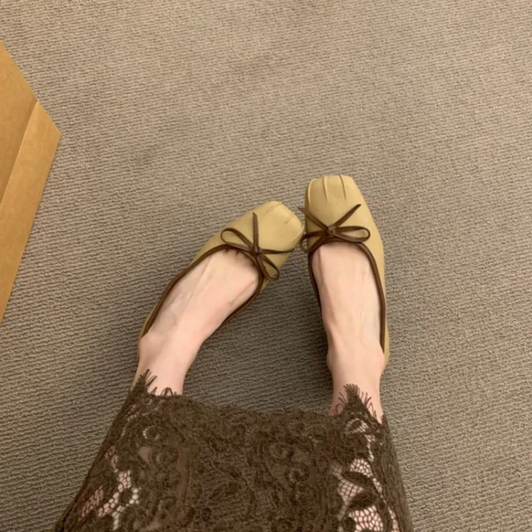 sg-11134201-82629-mm5pa33olj481c Square Toe Bow Ballet Flats